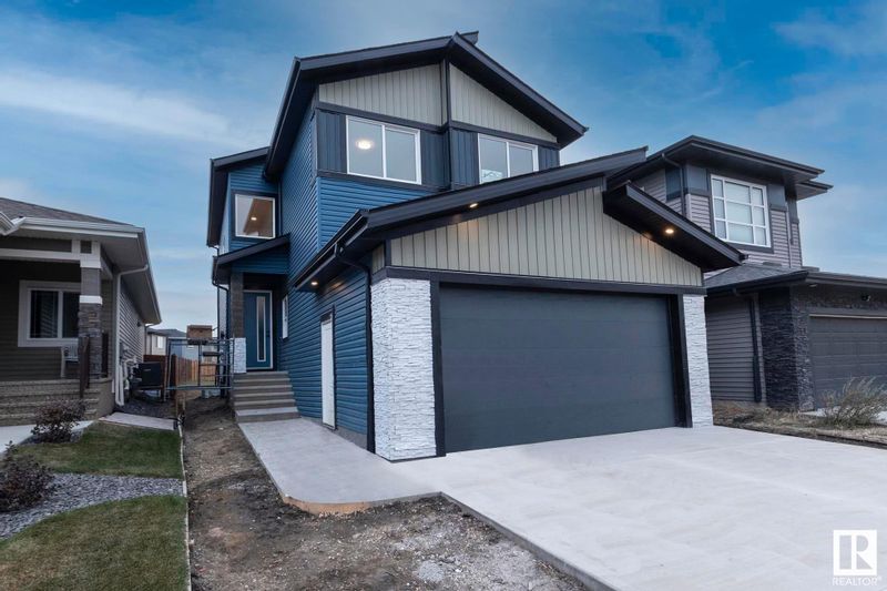 FEATURED LISTING: 160 KINGSBURY Circle Spruce Grove