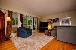 Photo 10: 1450 Hamley St in Victoria: Vi Fairfield West House for sale : MLS®# 856609