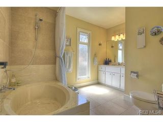 Photo 11: 8012 Arthur Dr in SAANICHTON: CS Turgoose House for sale (Central Saanich)  : MLS®# 731845