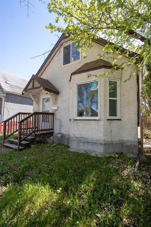 Main Photo: 698 Aberdeen Avenue in Winnipeg: North End Residential for sale (4A)  : MLS®# 202313783