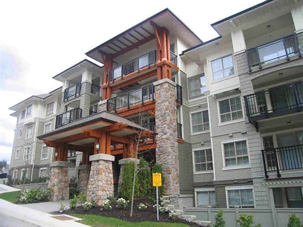Main Photo: 309 2968 SILVER SPRINGS Boulevard in Coquitlam: Westwood Plateau Condo for sale in "TAMARISK" : MLS®# R2237139