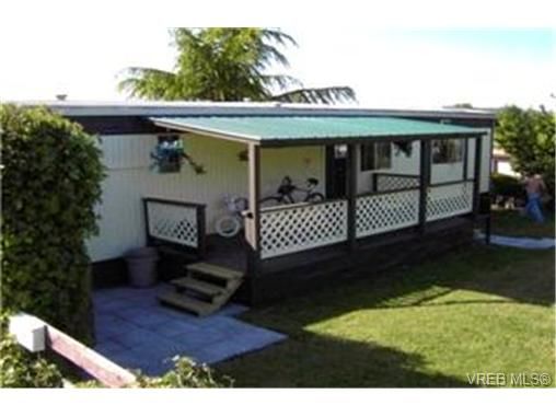 Main Photo:  in VICTORIA: VR Glentana Manufactured Home for sale (View Royal)  : MLS®# 397828