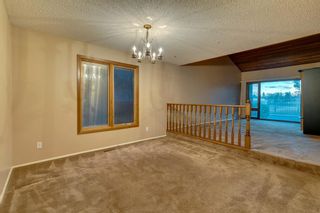 Photo 7: 24 Woodfield Way SW in Calgary: Woodbine Detached for sale : MLS®# A2003012
