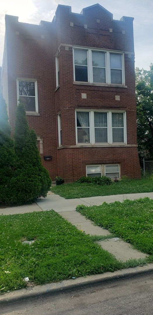 Photo 1: Photos: 4421 N Saint Louis Avenue in Chicago: CHI - Albany Park Residential Income for sale ()  : MLS®# 11335087