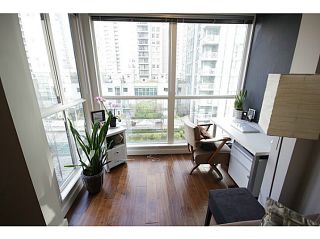 Photo 7: 710 939 HOMER Street in Vancouver: Yaletown Condo for sale in "THE PINNACLE" (Vancouver West)  : MLS®# V1005733