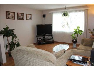Photo 4: 183 PENMEADOWS Close SE in : Penbrooke Residential Detached Single Family for sale (Calgary)  : MLS®# C3591404