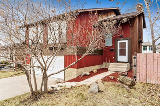 Photo 2: 1231 Ranchview Road NW in Calgary: Ranchlands Detached for sale : MLS®# A1211111