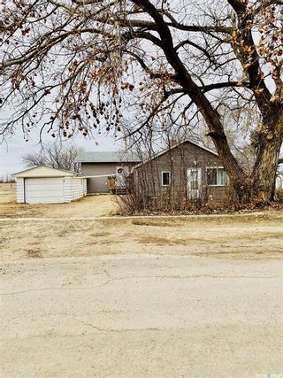 Photo 1: 370 Main Street in Briercrest: Residential for sale : MLS®# SK953281