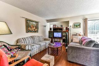 Photo 2: 36 9955 140 Avenue in Surrey: Whalley Townhouse for sale in "TIMBERLANE" (North Surrey)  : MLS®# R2197953
