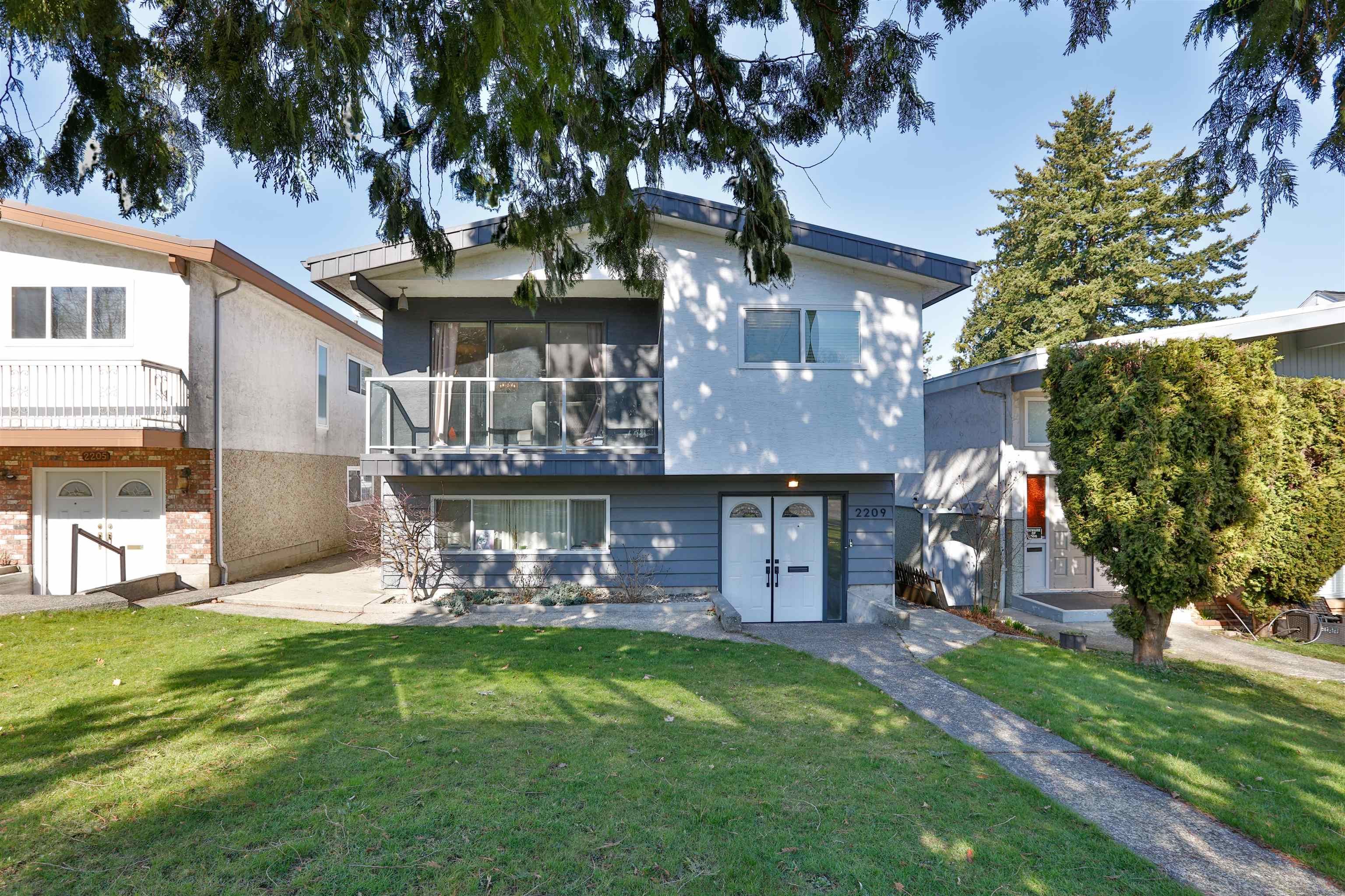 Main Photo: 2209 E 27TH Avenue in Vancouver: Victoria VE House for sale (Vancouver East)  : MLS®# R2662598