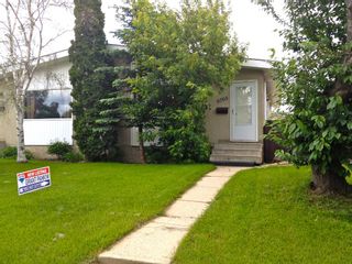 Photo 1: 6705 137 Avenue NW: Edmonton House Half Duplex for sale : MLS®# E3341959