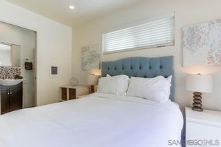 Photo 5: MISSION BEACH House for sale : 3 bedrooms : 725 Salem Ct in San Diego