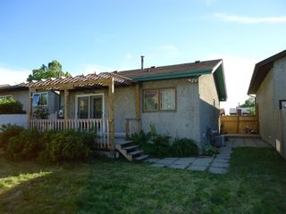 Photo 2: 1023 Dakota Street in Winnipeg: Meadowood Single Family Detached for sale (South Winnipeg)  : MLS®# 1415794
