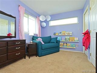 Photo 15: 1646 Myrtle Ave in VICTORIA: Vi Oaklands Row/Townhouse for sale (Victoria)  : MLS®# 741520