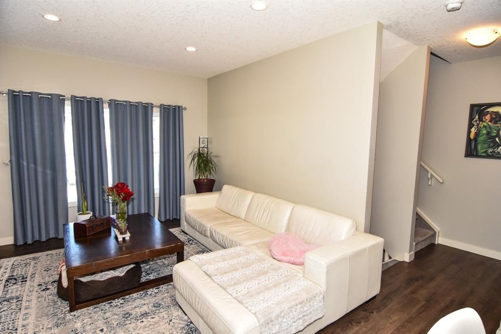Photo 14: Photos: 516 Cranford Drive SE in Calgary: Cranston Row/Townhouse for sale : MLS®# A1198824