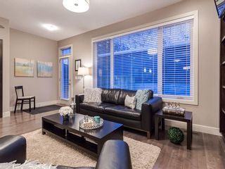 Photo 15: 207 25 Avenue NW in Calgary: Tuxedo Park House for sale : MLS®# C4185003