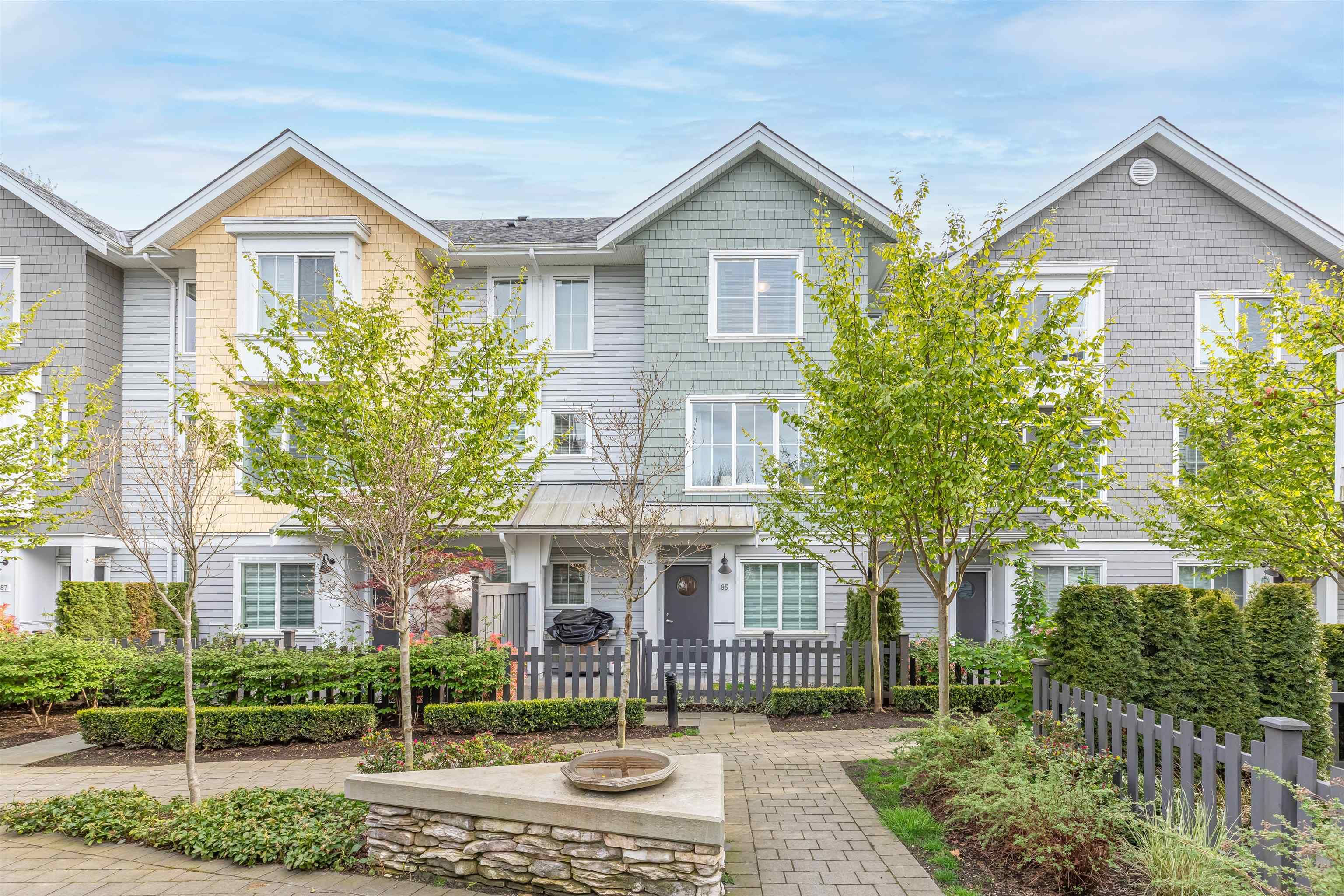 Main Photo: 85 5550 ADMIRAL Way in Delta: Neilsen Grove Townhouse for sale in "Fairwinds" (Ladner)  : MLS®# R2686665