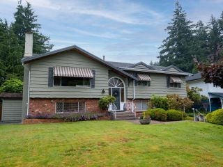 Photo 1: 2293 BERKLEY Avenue in North Vancouver: Blueridge NV House for sale in "Blueridge" : MLS®# R2710749