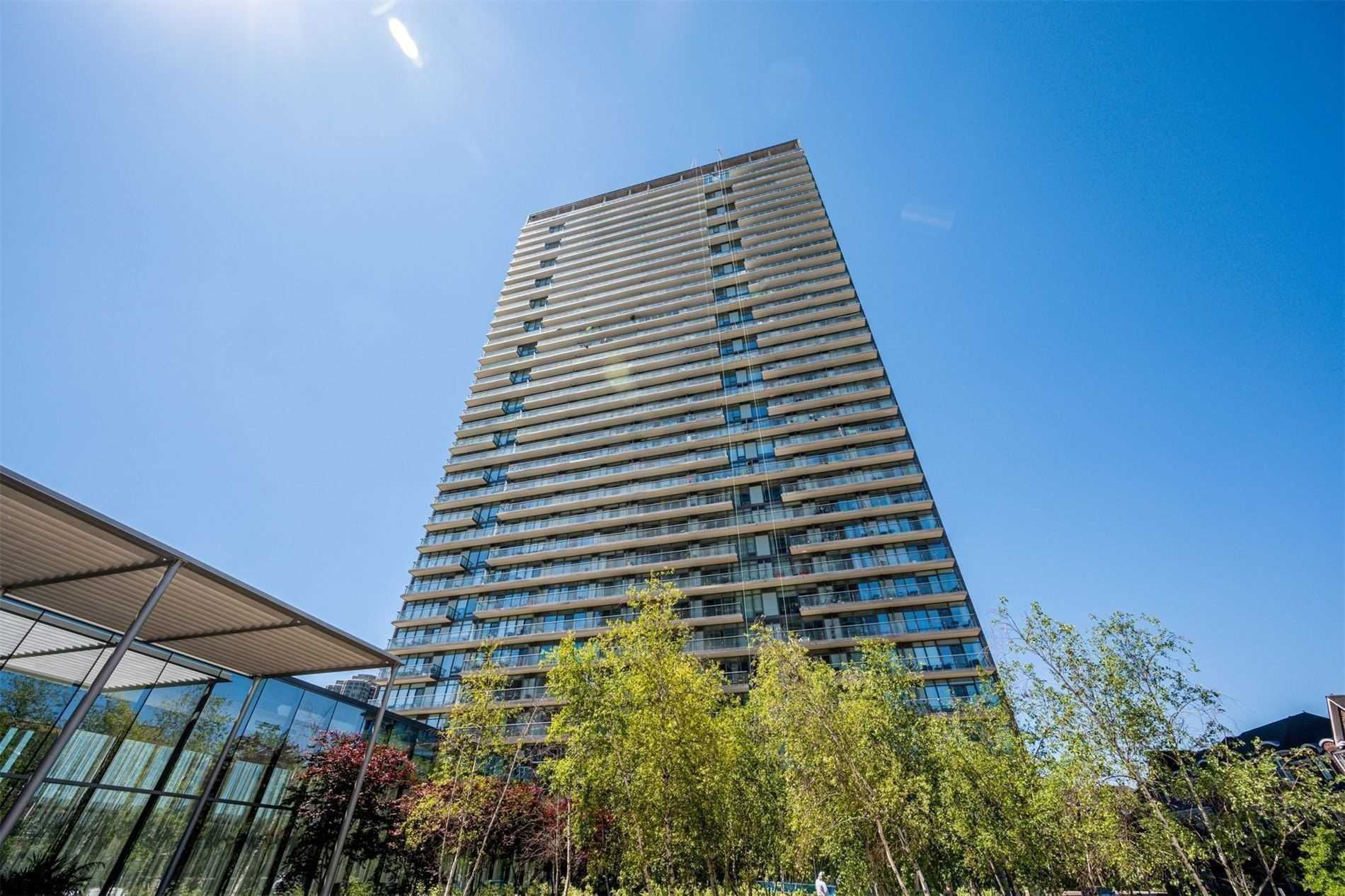 Main Photo: 413 105 The Queensway Avenue in Toronto: High Park-Swansea Condo for lease (Toronto W01)  : MLS®# W5834874