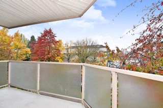 Photo 15: 303 998 W 19TH Avenue in Vancouver: Cambie Condo for sale in "SOUTHGATE PLACE" (Vancouver West)  : MLS®# R2415200