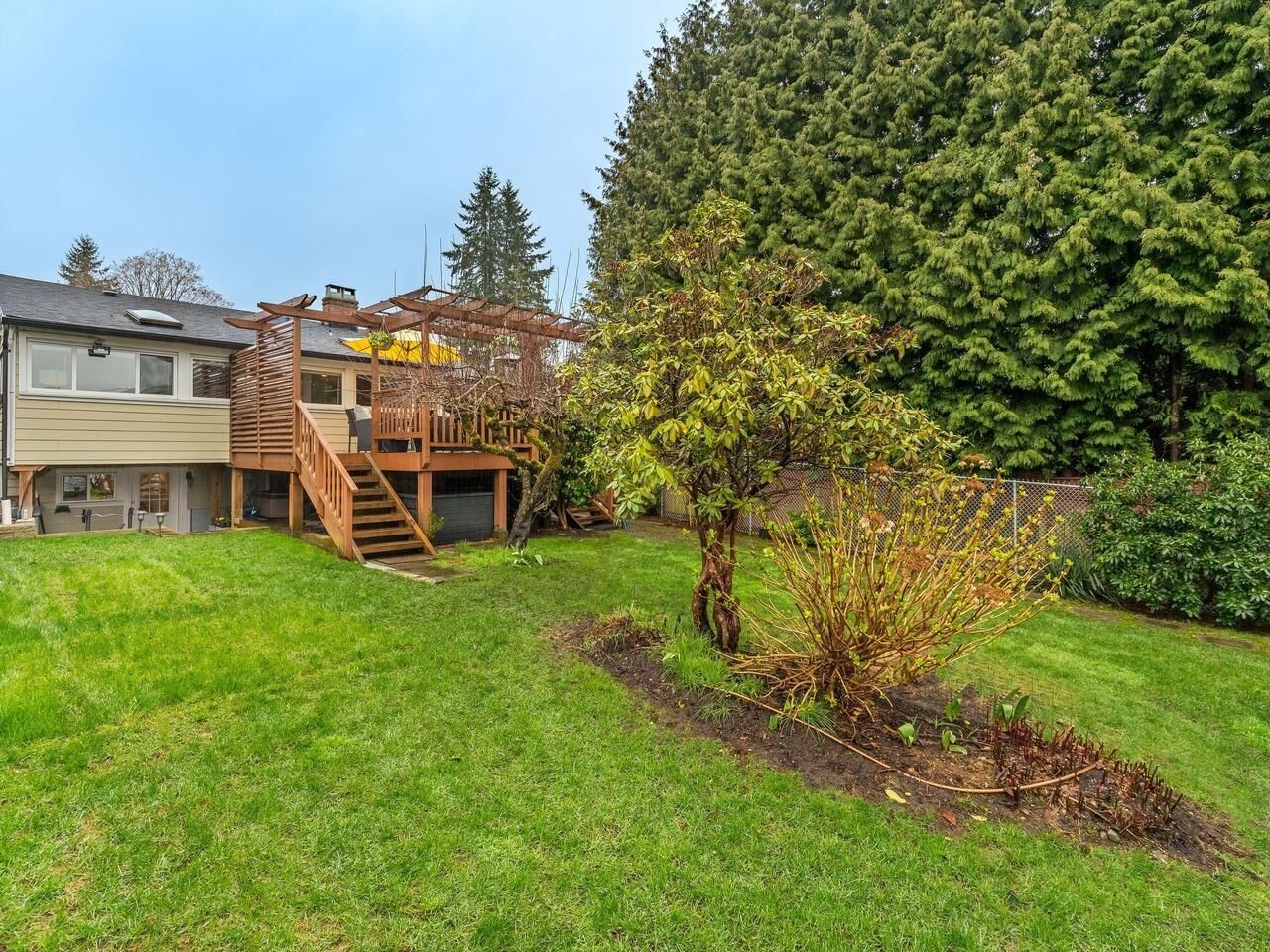 Photo 28: Photos: 732 NINETEENTH Street in New Westminster: West End NW House for sale : MLS®# R2668423
