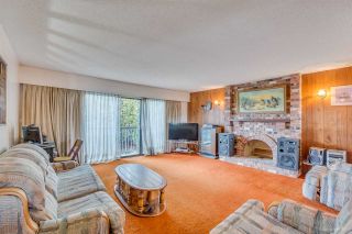 Photo 2: 3960 WILLIAM Street in Burnaby: Willingdon Heights House for sale (Burnaby North)  : MLS®# R2435946