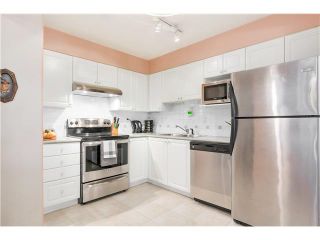 Photo 5: 205 210 ELEVENTH Street in New Westminster: Uptown NW Condo for sale in "DISCOVERY REACH" : MLS®# V1100086