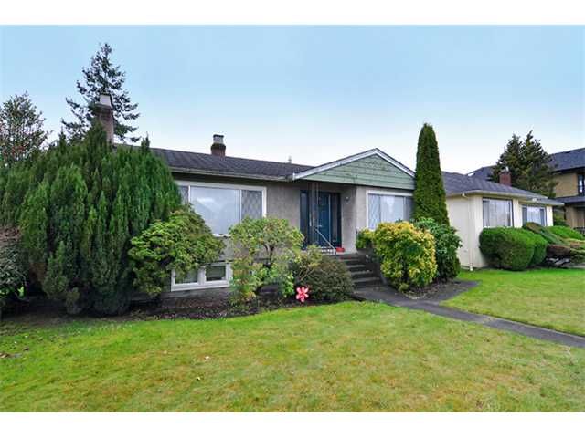 Main Photo: 3108 W 16TH Avenue in Vancouver: Arbutus House for sale (Vancouver West)  : MLS®# V884638