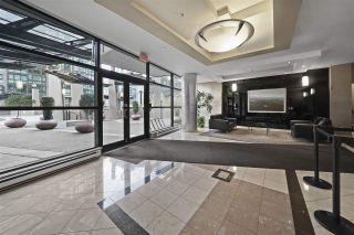 Photo 15: 908 1331 ALBERNI Street in Vancouver: West End VW Condo for sale in "Lions Towers" (Vancouver West)  : MLS®# R2505790