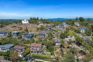 Photo 90: 1926 Crescent Rd in Oak Bay: OB Gonzales House for sale : MLS®# 962134