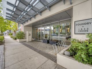 Photo 3: 207 1833 CROWE Street in Vancouver: False Creek Condo for sale in "FOUNDRY" (Vancouver West)  : MLS®# R2739717