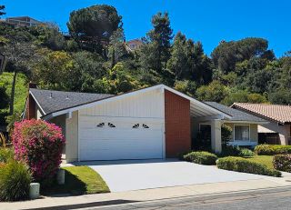 Main Photo: House for rent : 4 bedrooms : 5474 Coral Reef Avenue in La Jolla