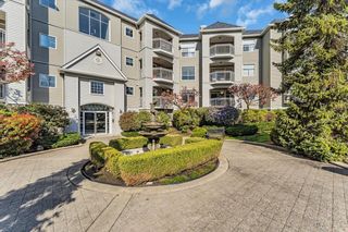 Photo 1: 115 5677 208 Street in Langley: Langley City Condo for sale : MLS®# R2873326