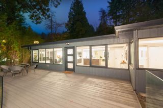 Photo 3: 2707 ROSEBERY Avenue in West Vancouver: Queens House for sale : MLS®# R2838115