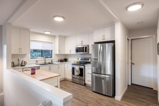 Photo 8: 776/778 Royal Oak Ave in Saanich: SE Broadmead Full Duplex for sale (Saanich East)  : MLS®# 947757