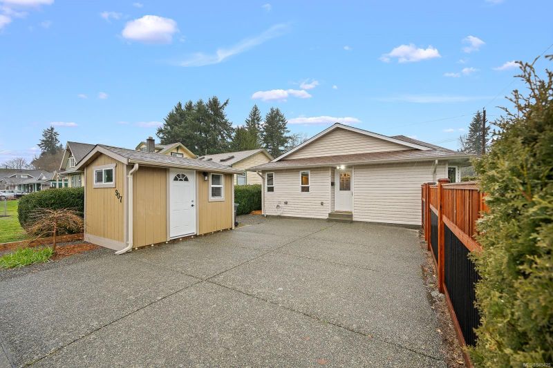 FEATURED LISTING: A-907 3rd St Courtenay
