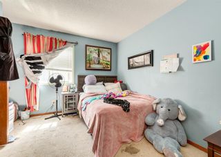 Photo 8: 83 Riverbend Drive SE in Calgary: Riverbend Detached for sale : MLS®# A1214970