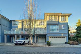 Photo 1: 34 15405 31 Avenue in Surrey: Grandview Surrey Townhouse for sale in "NUVO 2" (South Surrey White Rock)  : MLS®# R2833598