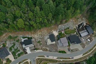Photo 3: 2199 CRUMPIT WOODS Drive in Squamish: Plateau Land for sale in "Crumpit Woods" : MLS®# R2383880