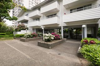 Photo 27: 205 707 EIGHTH Street in New Westminster: Uptown NW Condo for sale in "The Diplomat" : MLS®# R2273026