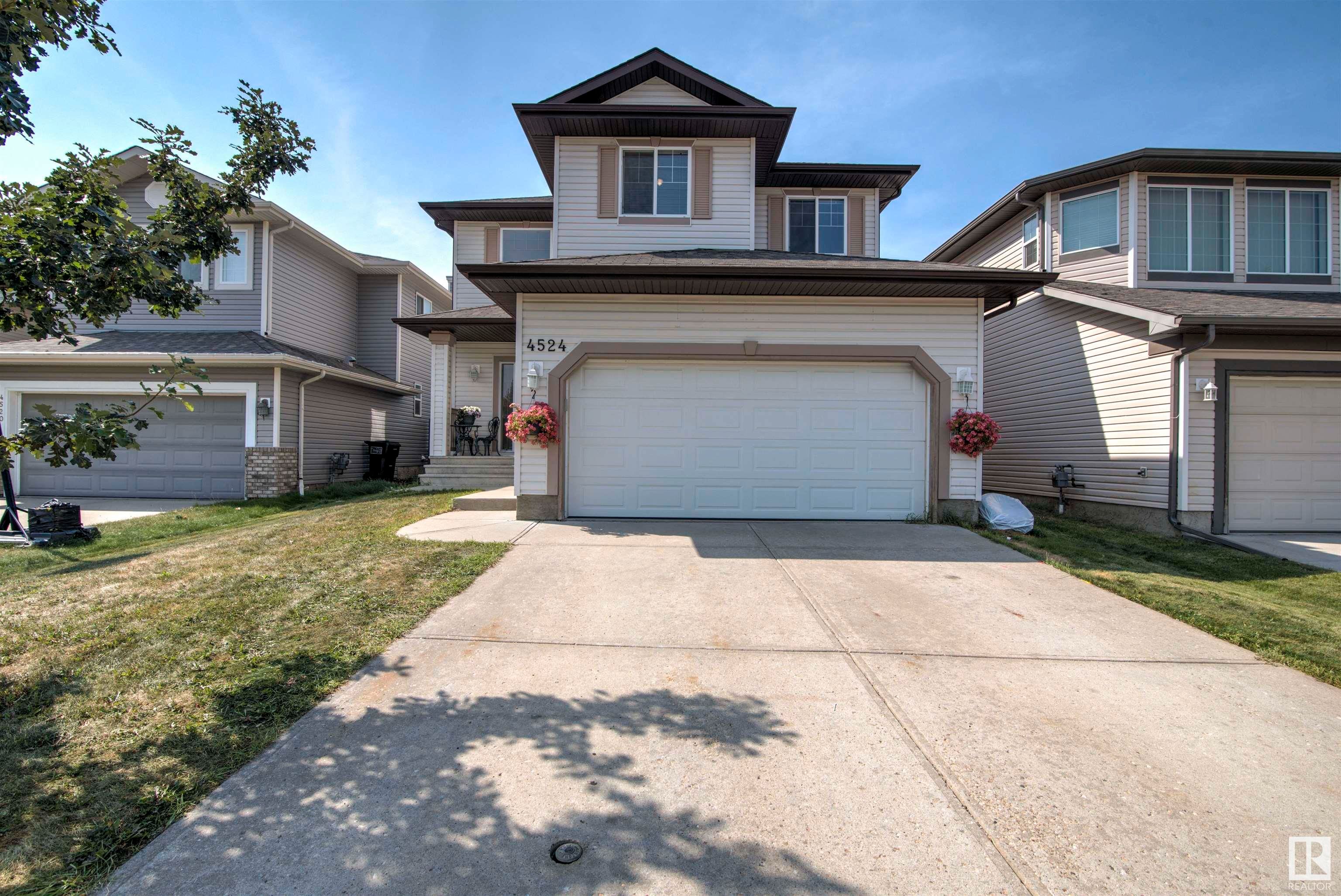 Main Photo: 4524 212 Street in Edmonton: Zone 58 House for sale : MLS®# E4310643
