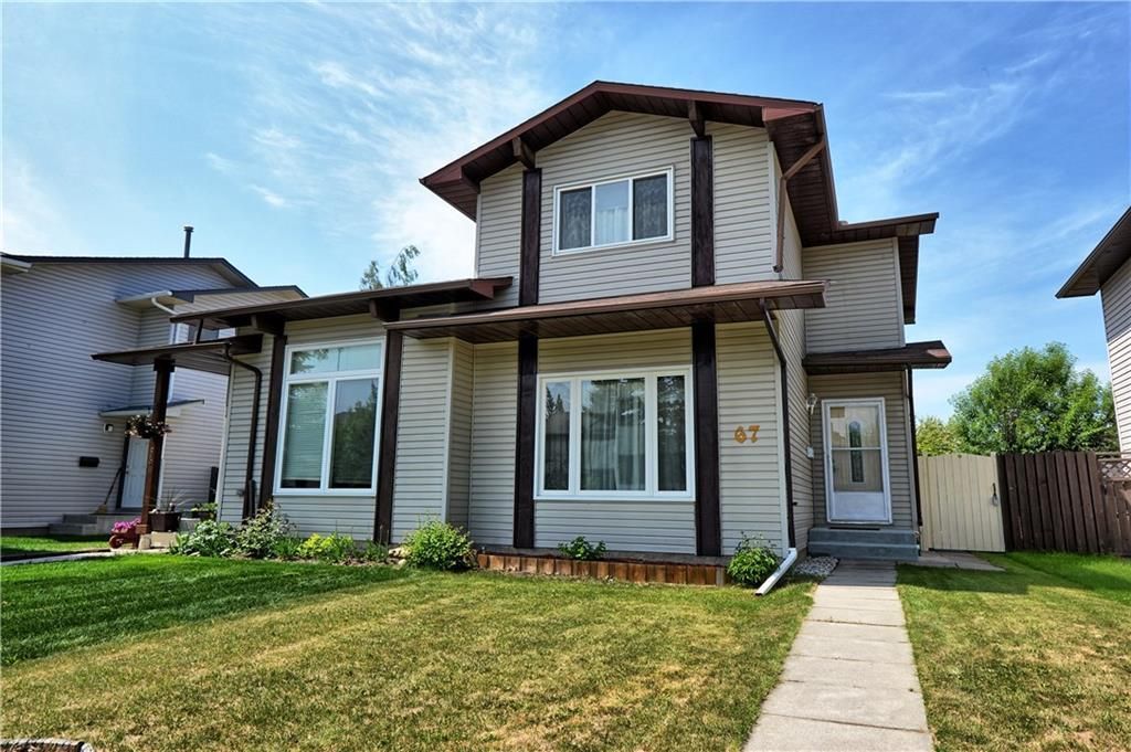 Main Photo: 67 CEDARDALE Crescent SW in Calgary: Cedarbrae House for sale : MLS®# C4190316