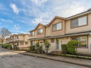 Photo 1: 14 901 W 17TH Street in North Vancouver: Mosquito Creek Townhouse for sale in "Heywood Lane" : MLS®# R2848643