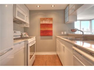 Photo 2: 2910 928 BEATTY Street in Vancouver: Yaletown Condo for sale in "The Max" (Vancouver West)  : MLS®# V1052333