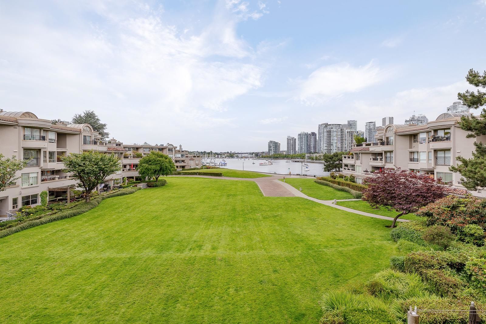 Main Photo: 304 1869 SPYGLASS Place in Vancouver: False Creek Condo for sale (Vancouver West)  : MLS®# R2703244