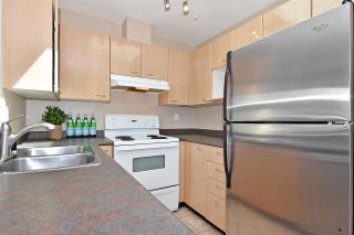Photo 4: 22 3477 COMMERCIAL Street in Vancouver: Victoria VE Townhouse for sale in "LA VILLA" (Vancouver East)  : MLS®# R2367597