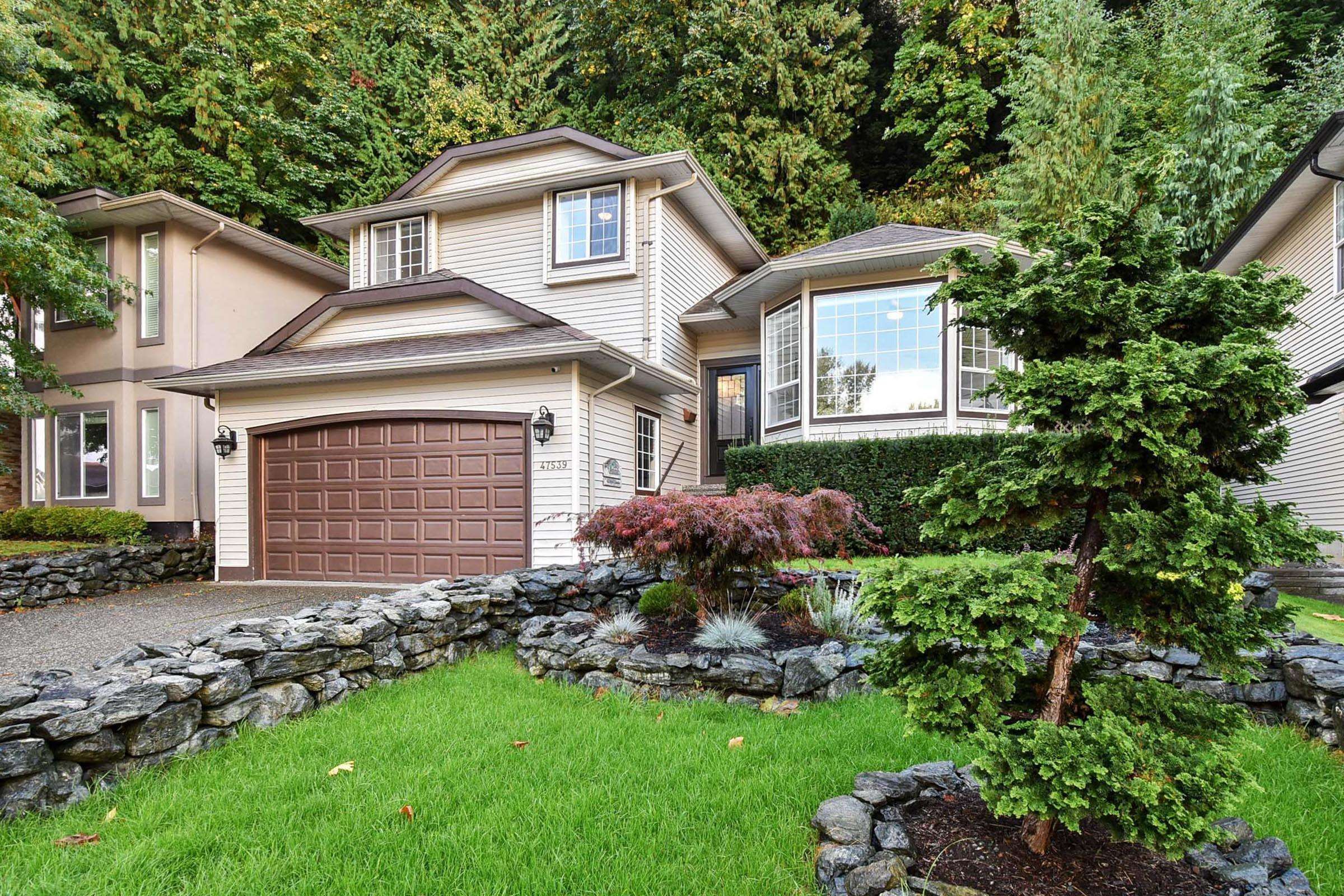 Main Photo: 47539 CHARTWELL Drive in Chilliwack: Little Mountain House for sale : MLS®# R2672453