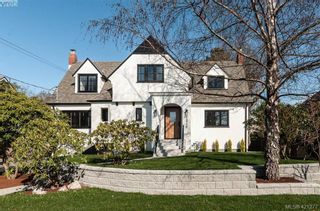 Photo 1: 2620 Bowker Ave in VICTORIA: OB North Oak Bay House for sale (Oak Bay)  : MLS®# 833805