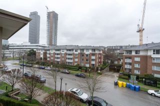 Photo 18: 414 4728 DAWSON Street in Burnaby: Brentwood Park Condo for sale (Burnaby North)  : MLS®# R2427744