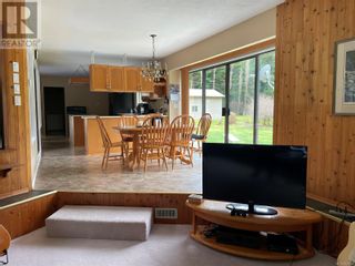 Photo 15: 102 Springhill Rd in Port McNeill: House for sale : MLS®# 957628